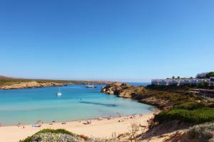 Beach Club hotel, 
Menorca, Spain.
The photo picture quality can be
variable. We apologize if the
quality is of an unacceptable
level.