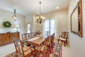 Pool & Hot Tub in Sunny Smithville Getaway!
