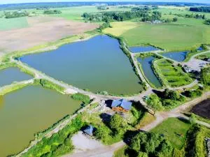 Vītolu nams - atpūta ar saunu un makšķerēšanu - Aizpute