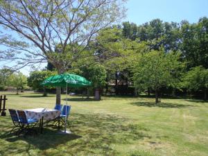 Lo bonur es dens lo prat