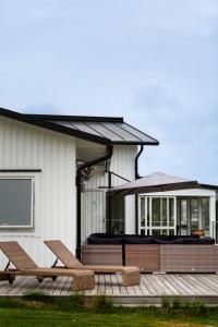 Exclusive house with private boathouse
