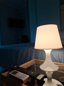 Νέο στούντιο, Νέος Κόσμος