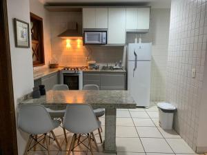 Casa L2 em condomínio fechado frente a praia Maresias