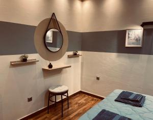 Minimal & cozy apartment ΜΕ ΔΩΡΕΑΝ ΧΩΡΟ ΣΤΑΘΜΕΥΣΗΣ