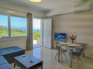Fully renovated apartment in Platanias 1