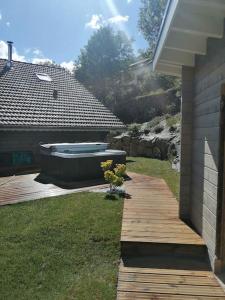 Chalets Le Chalet de Mary sauna jacuzzi 6 personnes : photos des chambres