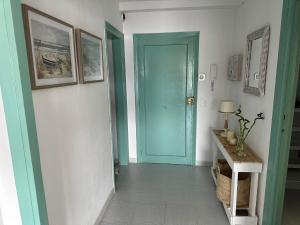 Aquamarine Sant Feliu en la playa con patio