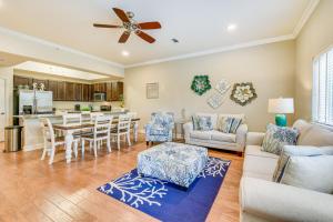 Miramar Beach Condo with Pool - Walk to Beach!