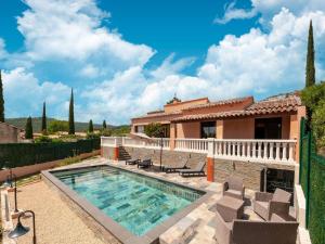 Maisons de vacances Villa Jenuska Attractive holiday home in Callian with private pool : photos des chambres