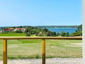 8 person holiday home in UDDEVALLA-By Traum