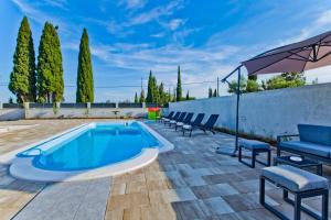 Villa Blazen - 3hvězdičkové hotely ve městě Bogomolje