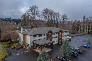 Clatskanie River Inn - Cannon Beach