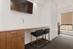 Bay Motel Safety Beach