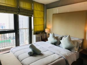 One Bedroom with Netflix at Legaspi Village Makati