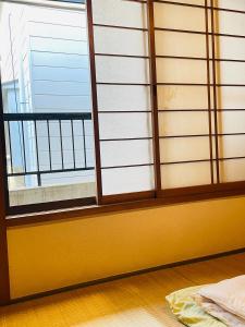Osaka KAYA Traditional Tatami house 2-6 ppl near station and park direct to KIX airport