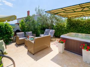 Holiday Home Nevena 
