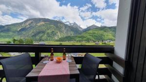 Apart Holidays - Haus Acletta - 3hvězdičkové hotely ve městě Disentis