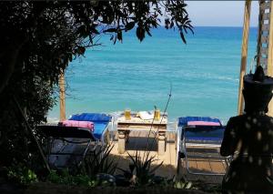 Shambala Beach House-where mountains meet the sea
