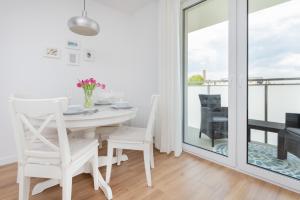Apartment Morska Bryza by Noclegi Renters