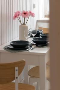 Bałuckiego Apartment Stary Mokotów Warsaw by Noclegi Renters