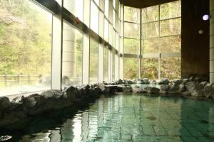 Tomuraushionsen Higashi Taisetsuso