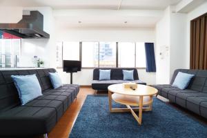 Tsurigane Building H-4