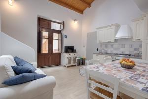 GuestHost - Il Piccolo Scrigno - Comfy & Central Studio x5