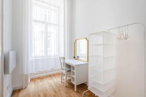 Sunset Treasure 3-BDR Apartment