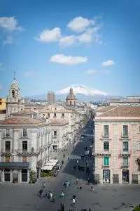 奥斯特洛德利阿丽帆逖酒店 - 卡塔尼亚