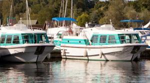 KUHNLE-TOURS Schlafen im Hafen