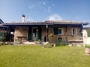 Maison de charme à Arnaud-Guilhem avec vue sur la montagne - Beauchalot