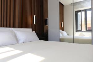 Fontana Suite - 1-Bedroom Apartment with Terrace, Aldo Moro Olbia