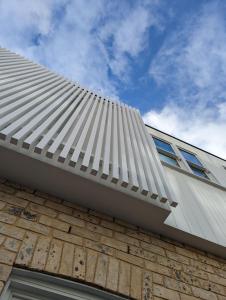 The Manly House - 100 steps from Manly Beach