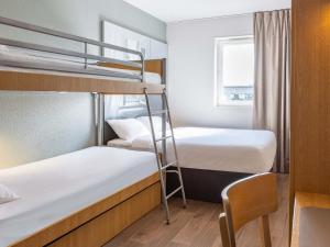 Hotels B&B HOTEL Rennes Est Cesson Sevigne : Chambre Quadruple
