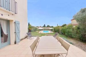 Maisons de vacances Spacious Villa with private Pool- Near Pezenas : photos des chambres