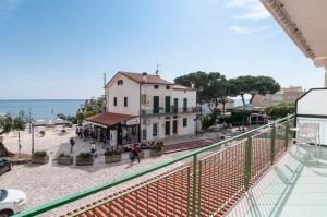 Seafrot Sperlonga Apartament_Bellissimo Appartamento Fronte Mare