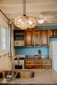 CherryTree Bungalow of Villa Paraiso Beachfront