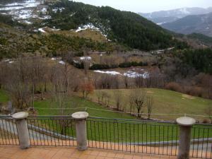 Casa Enriu-habitaciones con opcion a desayuno