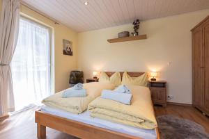 Double Room with Shared Toilet room in Chalet Charlotte