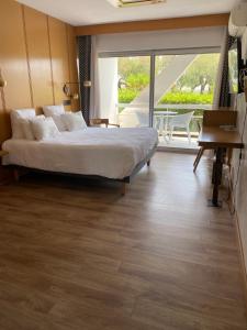 Hotels Hotel Saint-Clair, cote Plage : photos des chambres