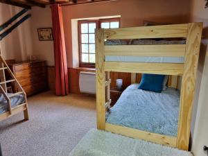 Chalets CHALET JEANNE - Allemond OZ EN OISANS 3300 : photos des chambres