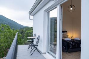 Holiday Home Vrkic with Hot Tub