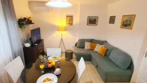 Apartment Sara Poljud - Split