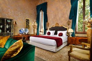 Luxury King Room room in Palazzo Venart Luxury Hotel