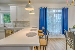 Murrells Inlet Vacation Rental Near Marsh Walk!