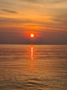 Splendid house with AC by the sea