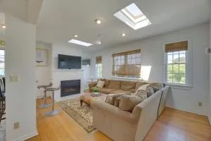 Lovely Apartment in Long Beach 3 Blocks to Ocean! - 长滩