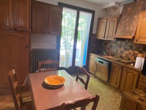 NOUVEAU Maison de la place