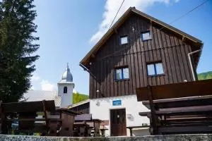 Planinarski dom ''Bijele stijene'' Mountain lodge - Kočevje