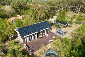 Beautiful Holiday Home On A Scenic Plot